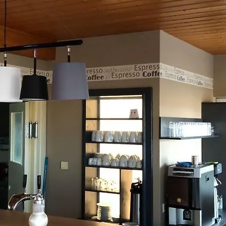 Flying Ranch Bed and Breakfast Koelleda